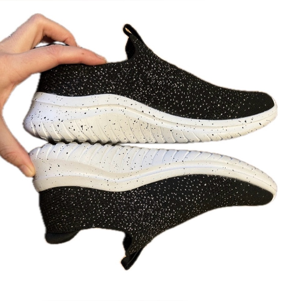 Skechers Ultra Flex 2.0. Size US 7, EU 37. - Picture 9 of 11